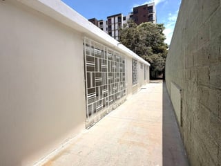 Casa Comercial en Renta en Zona 11 area Mariscal - 5