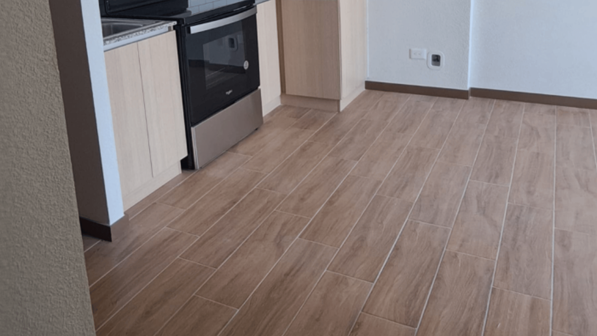 Apartamento en Renta Torre UNNIDO Zona 17 - Miniatura 12