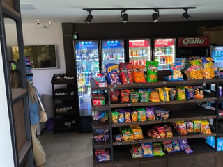 Local comercial en renta en 1er nivel - zona 15 Ref-5895 - 2