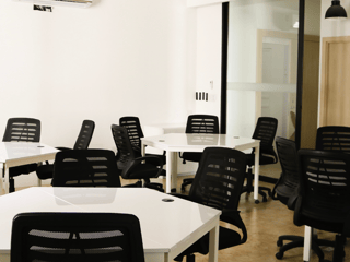 OFICINA EN RENTA CO WORKING, EN CAYALÁ ZONA 16 - 4