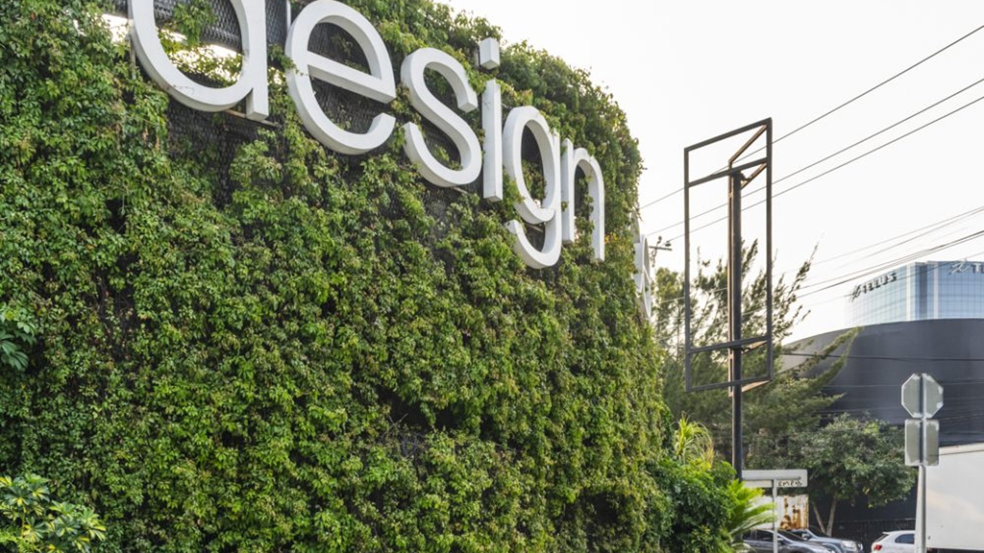 📍 LOCAL COMERCIAL EN VENTA – 232.22 m²  | DESIGN CENTER | ZONA 10