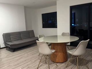 APARTAMENTO AMUEBLADO EN RENTA ZONA 10 - 5