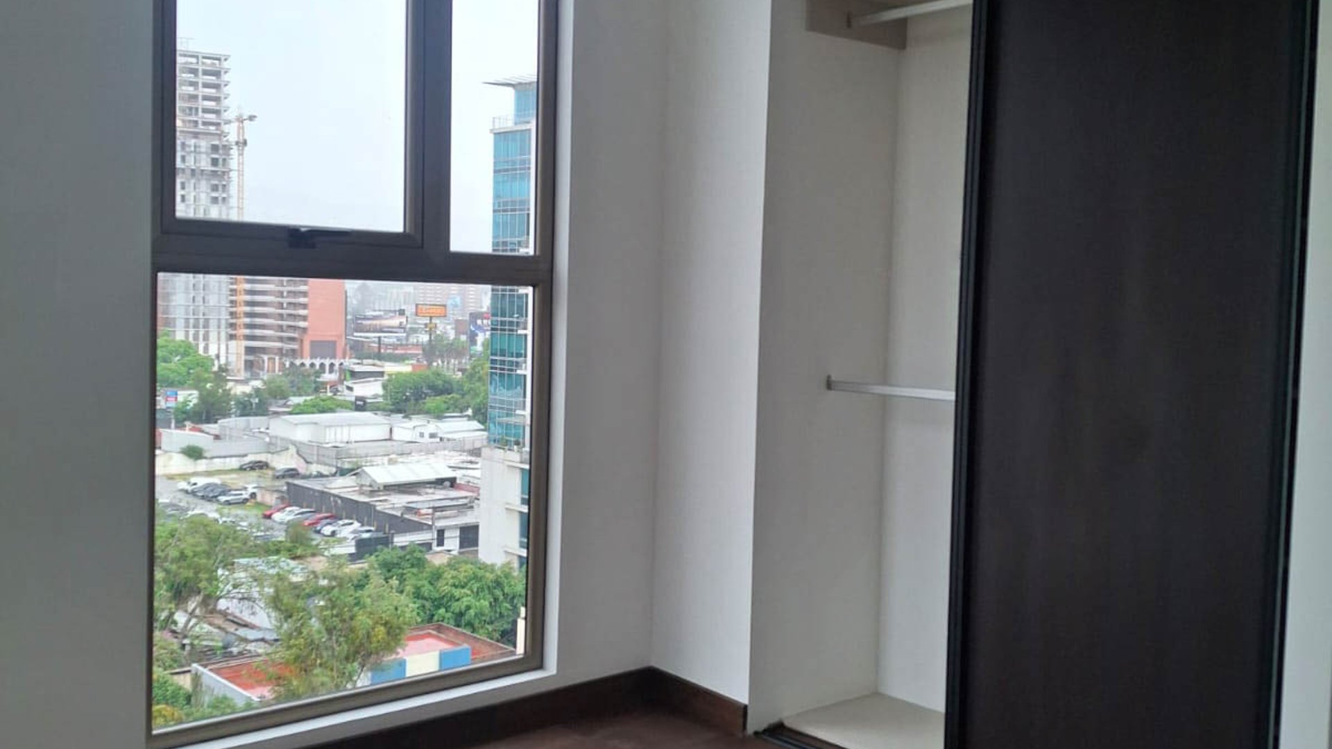 ATHARA VENTA DE APARTAMENTO ZONA 10 - Miniatura 8