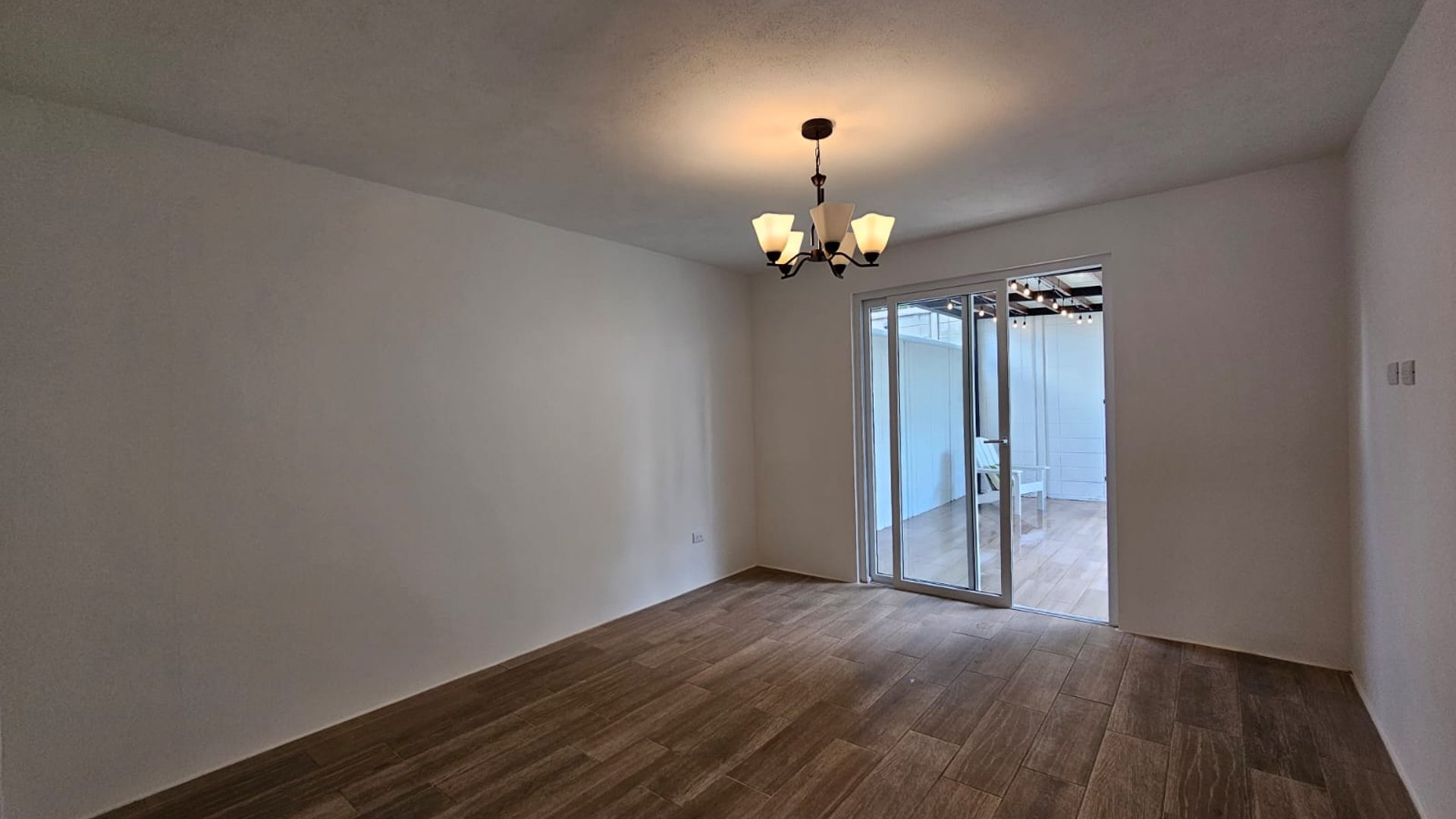 VENTA Casa Nueva dentro de Pinabetes Condominio Eucaliptos - Miniatura 3