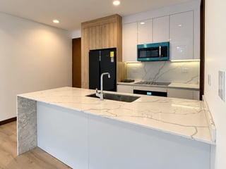 📍 APARTAMENTO NUEVO EN RENTA – 2 HAB + BALCONES | FERRE DIEZ | Z 10 - 3