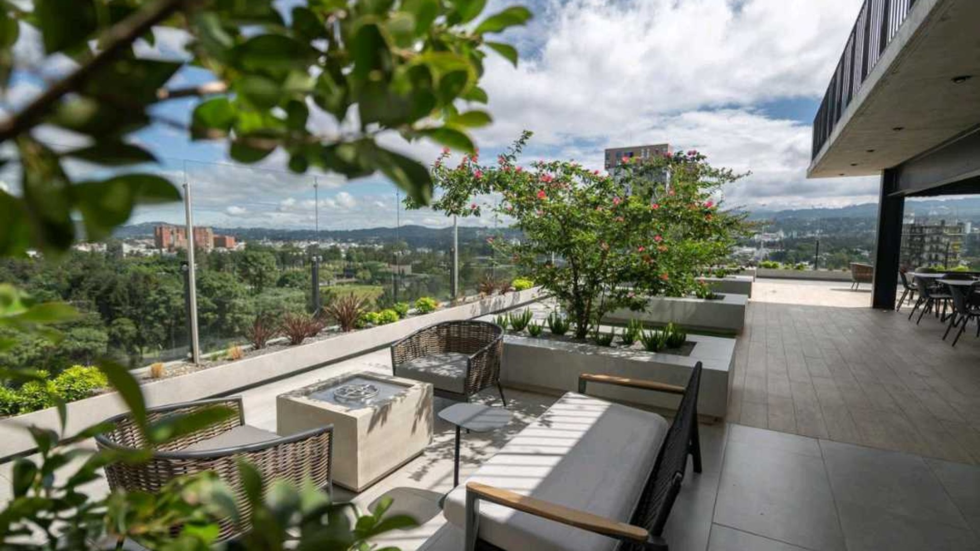 APARTAMENTO EN VENTA / ALQUILER- Edificio Meraki 10, Zona 10 - Miniatura 4