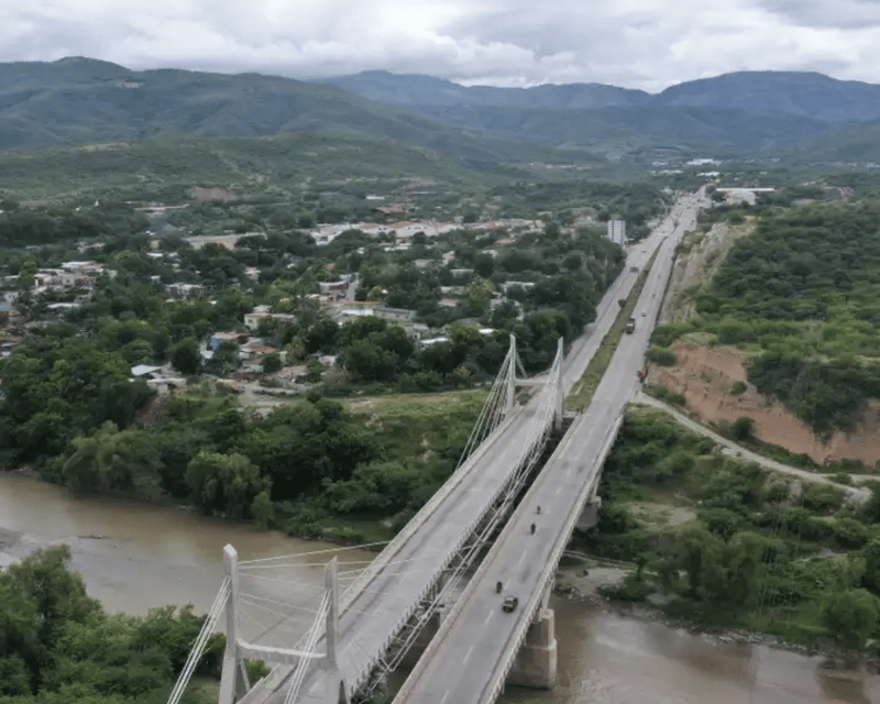 TECULUTAN-ZACAPA / Terreno en venta sobre Carretera principal