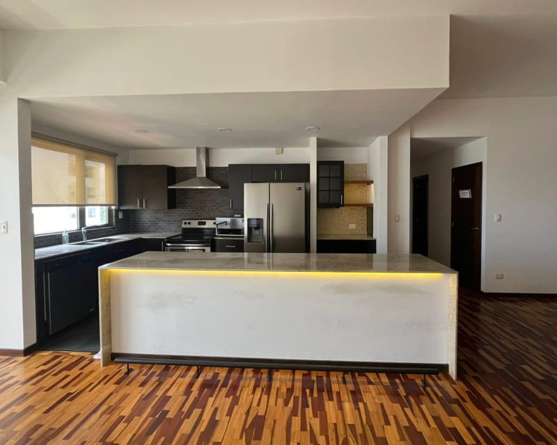 Apartamento moderno en Torre Quatro Zona 14 - 2 habitaciones Ref-5871