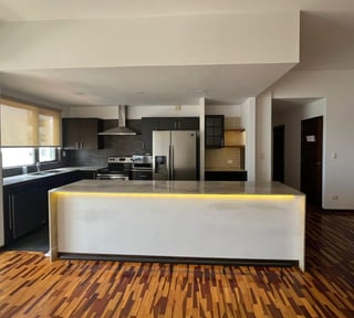 Apartamento moderno en Torre Quatro Zona 14 - 2 habitaciones Ref-5871