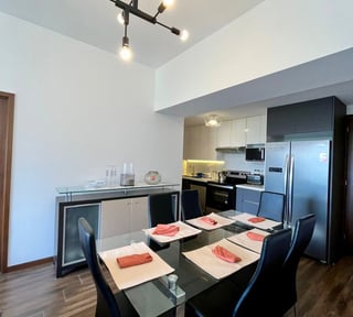 Apartamento equipado de 2 habitaciones en venta zona 10 Ref-5319