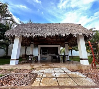 CASA DE PLAYA EN VENTA EN MONTERRICO, EL CONACASTE