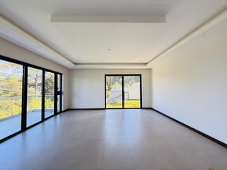 VENTA DE ESPECTACULAR CASA - LA CRUZ, STA. CAT. PINULA  - 2
