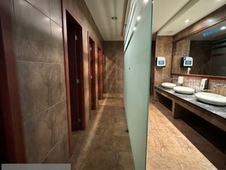 2 Edificios en Renta ideal para Universidades, Call Center u Oficinas CAES - Image 18