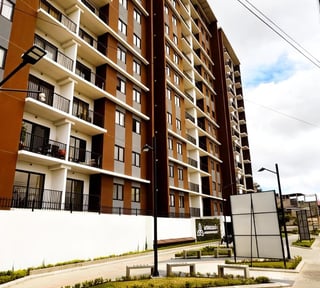 APARTAMENTO EN RENTA PRIMER NIVEL ZONA 12