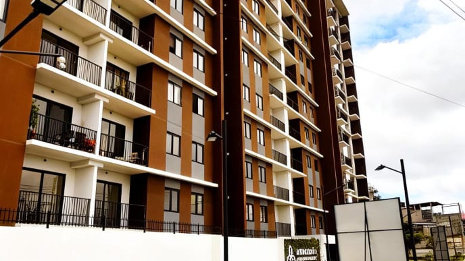 APARTAMENTO EN RENTA PRIMER NIVEL ZONA 12