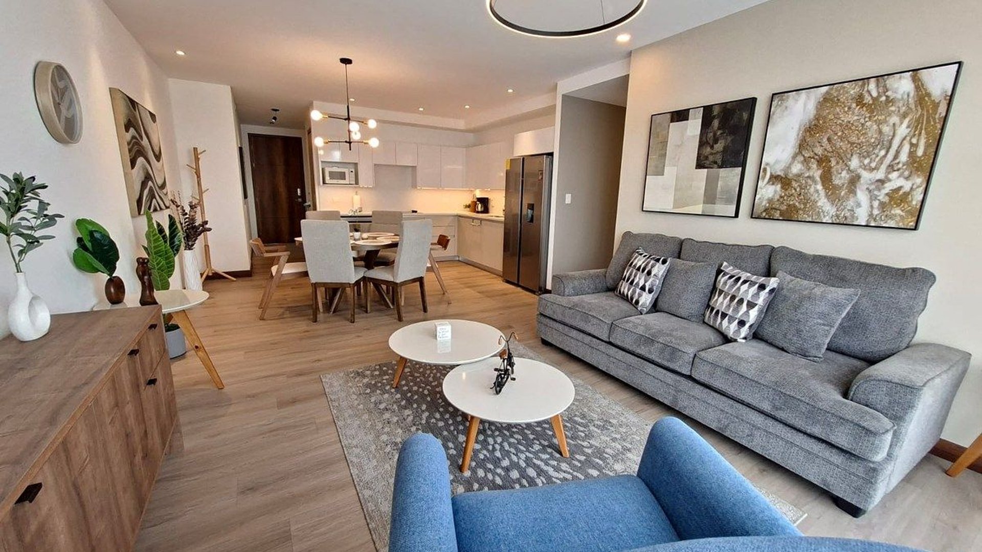 Apartamento de 3 dormitorios en venta en Edificio Artis, zona 13