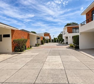 CASA EN VENTA EN BOSQUE ESCONDIDO