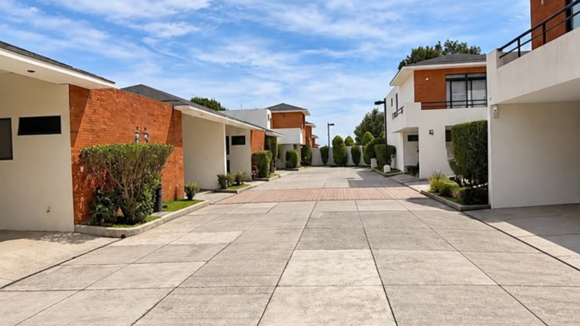CASA EN VENTA EN BOSQUE ESCONDIDO