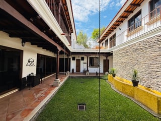 VENTA DE HERMOSA CASA CON ACABADOS DE LUJO - BELLA VISTA, ANTIGUA - 4