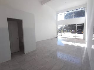 Local Comercial en Renta fuera de Exclusivo Condominio - 4