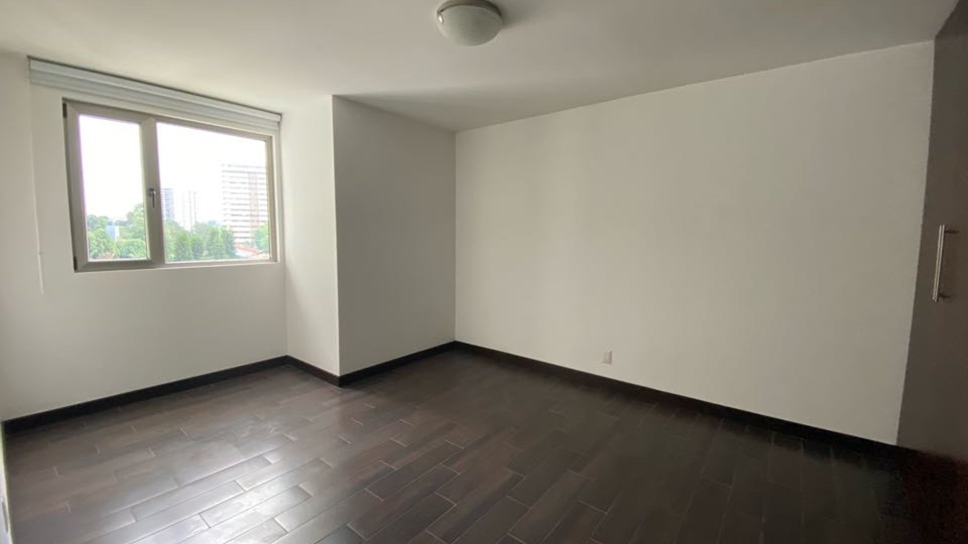Apartamento de 3 habitaciones en alquiler Attica II zona 14 - Miniatura 5
