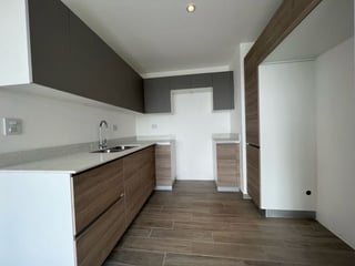 Venta de Apartamento en Parque 10 para inversión de 3 dormitorios  - 4