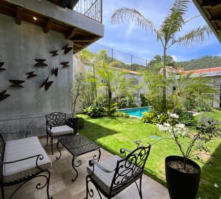 CASA EN VENTA EN EXCLUSIVO CONDOMINIO AL INGRESO DE ANTIGUA G