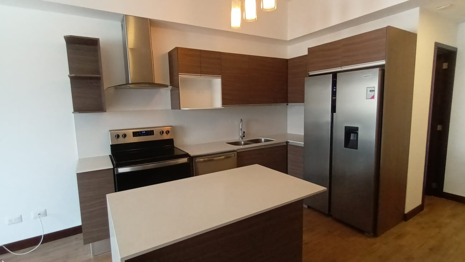 Apartamento en venta de 1 habitacion en nivel alto zona 10 Ref-5366