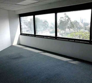 Amplia Oficina en Renta en Zona 10, Ciudad de Guatemala