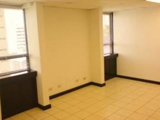 Oficina en Alquiler o Venta en la Zona 10 - 5