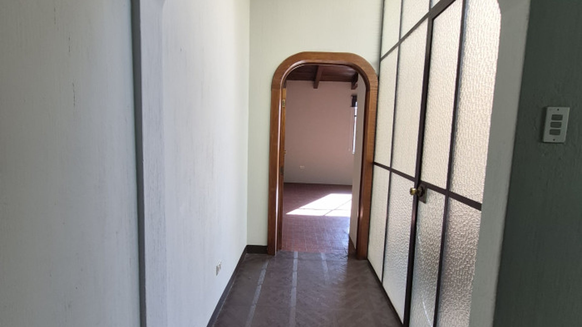 Casa en renta para oficinas zona 15 Vista Hermosa 1 - Miniatura 6