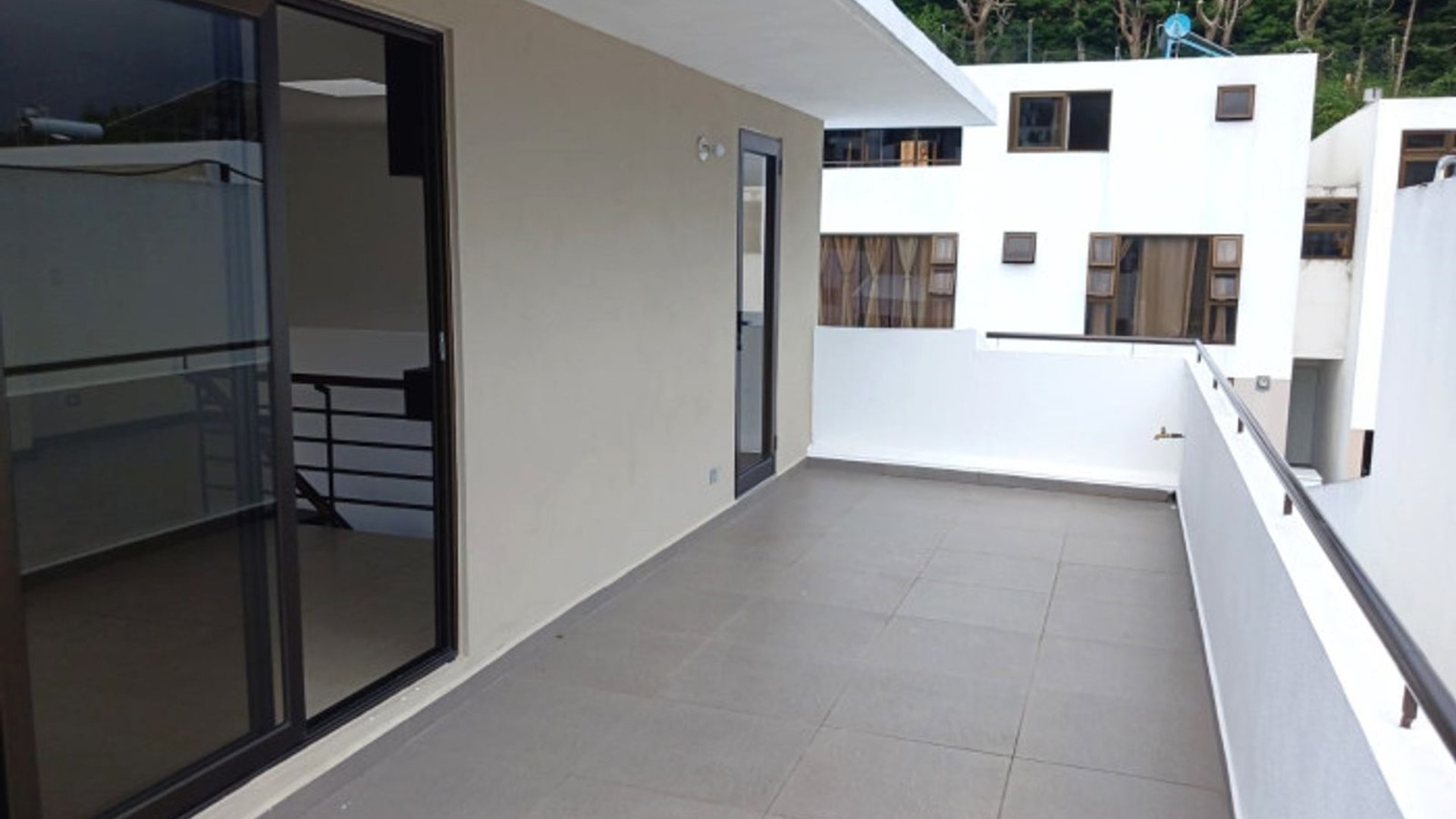 Casa moderna en renta en area exclusiva - Miniatura 12