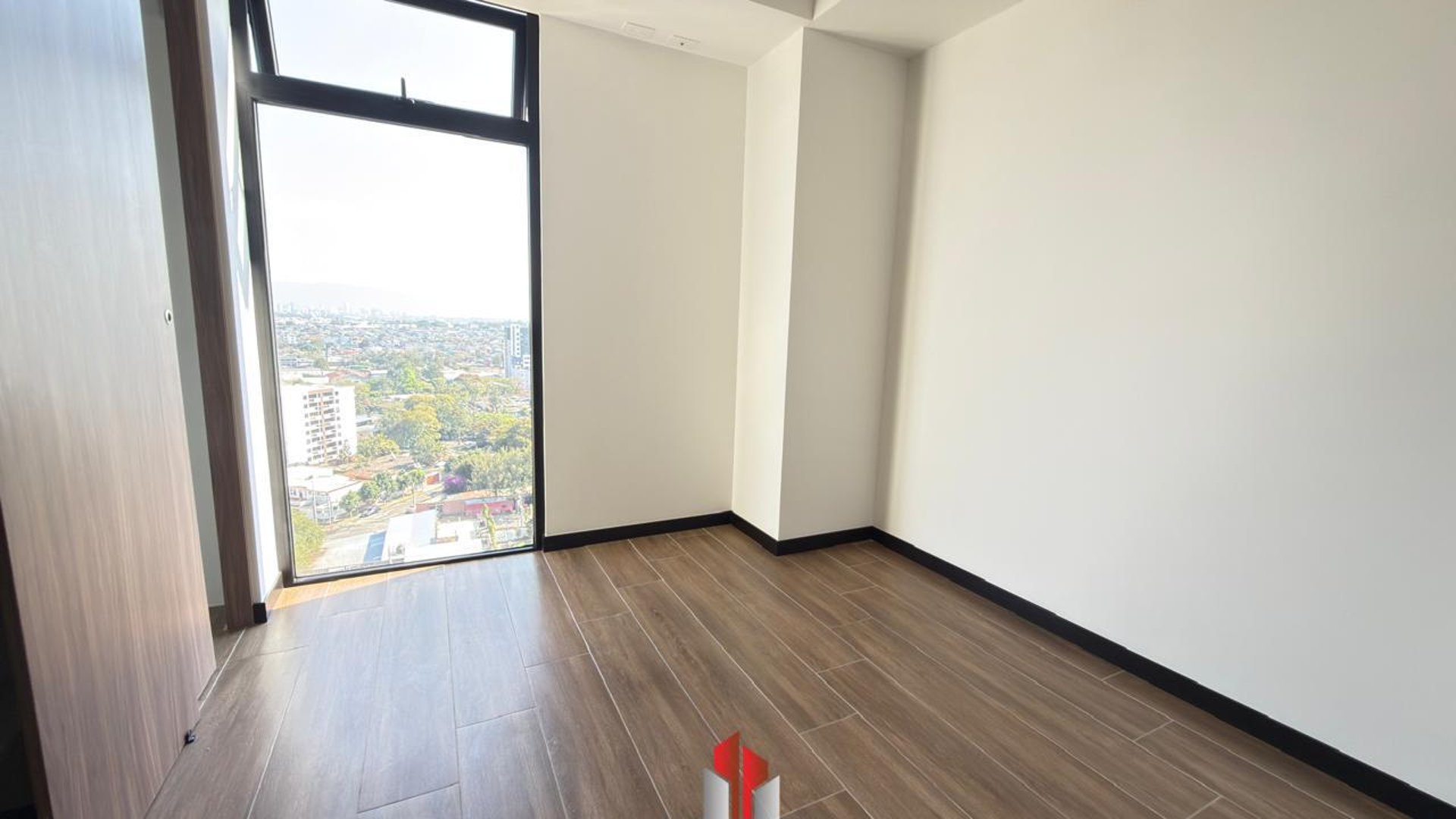 Apartamento en Renta zona 11 / Marabi - Miniatura 6