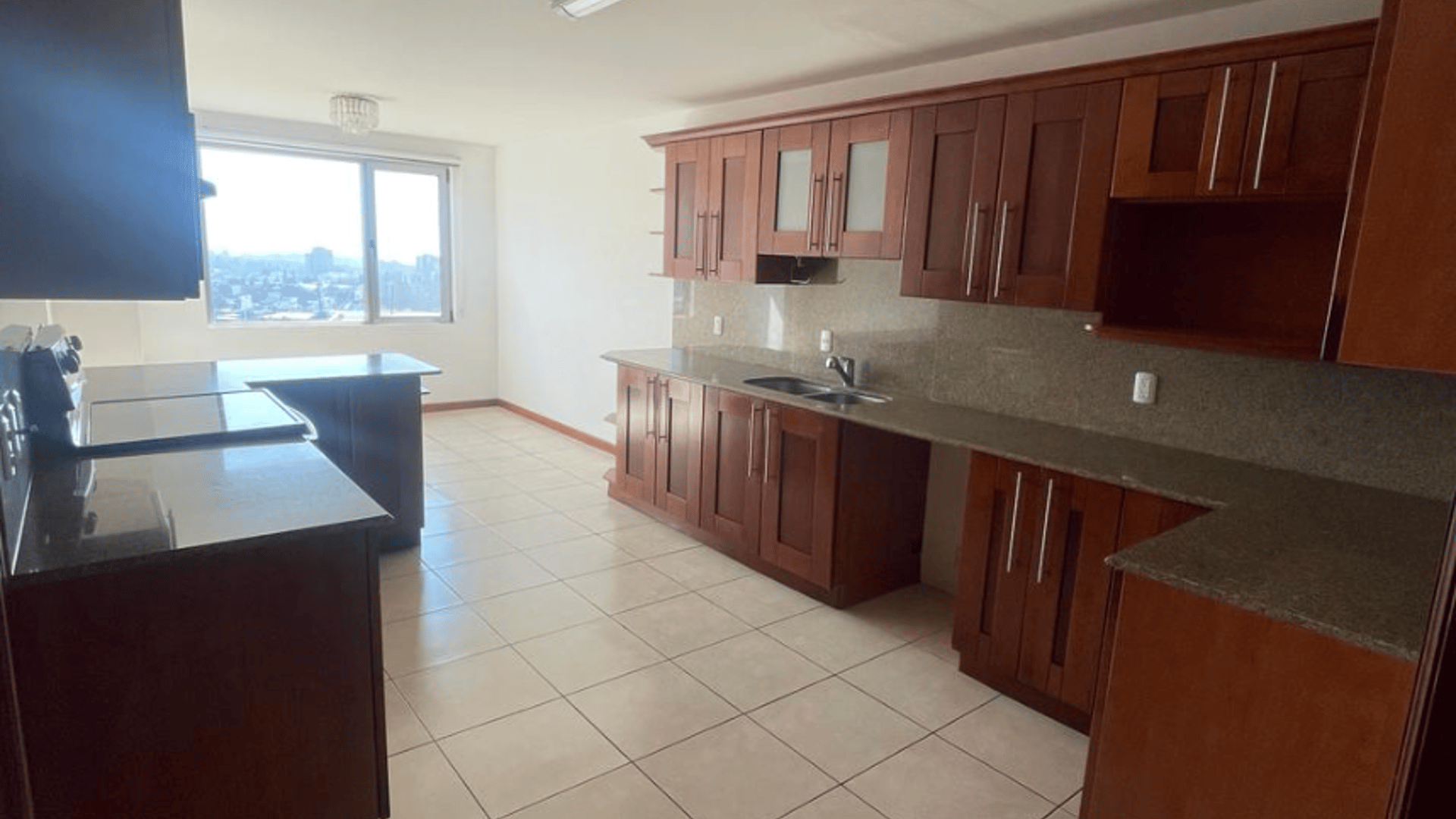 ALQUILER DE AMPLIO Y LINDO APARTAMENTO - BOTTICELLI, ZONA 15 - Miniatura 5
