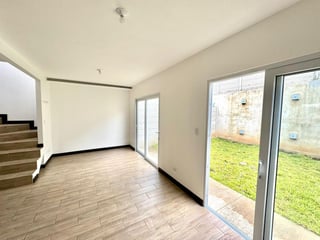Vendo Casas Para Estrenar En Bosques De Santa Elena CAES KM 25 - 3