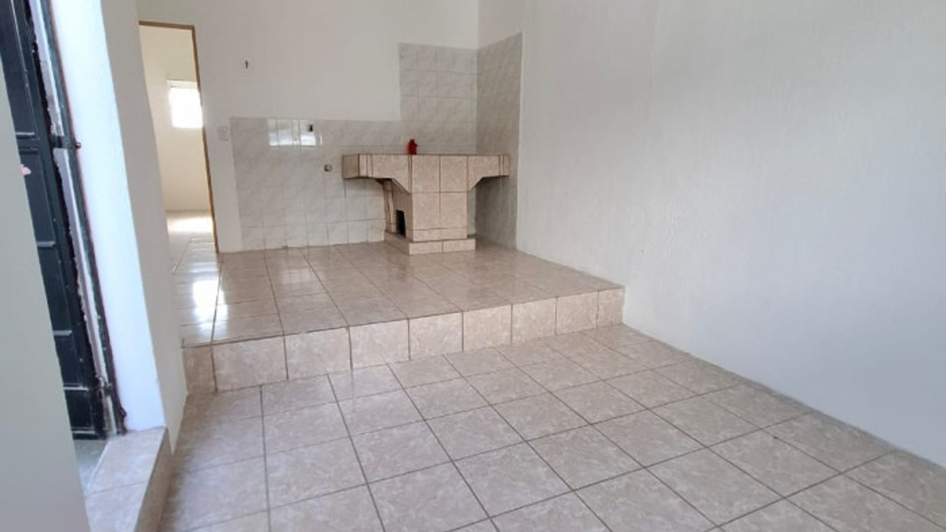 En venta edificio con 7 apartamentos en Zona 7 - Miniatura 7