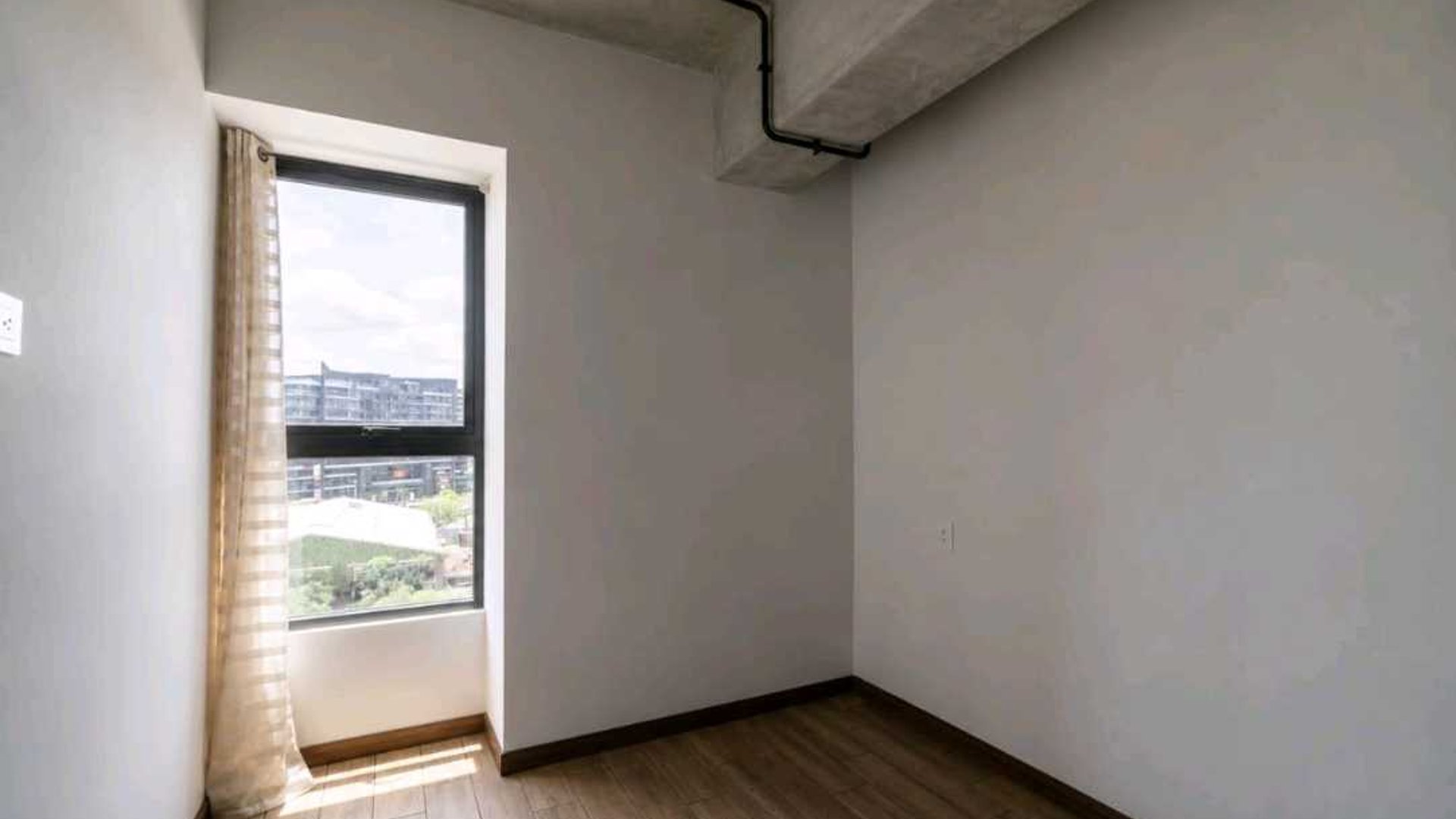 APARTAMENTO EN ALQUILER???? Edificio Inara 4 Norte, Zona 4 - Miniatura 6