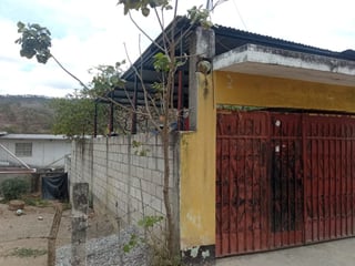 Venta de casa en colonia el Chato zona 18 - 5