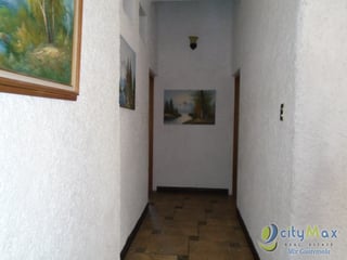 Elegante casa en San Cristobal Guatemala - 2