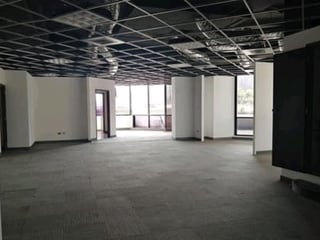Oficinas en renta en Edificio Murano Center zona 10 - 4