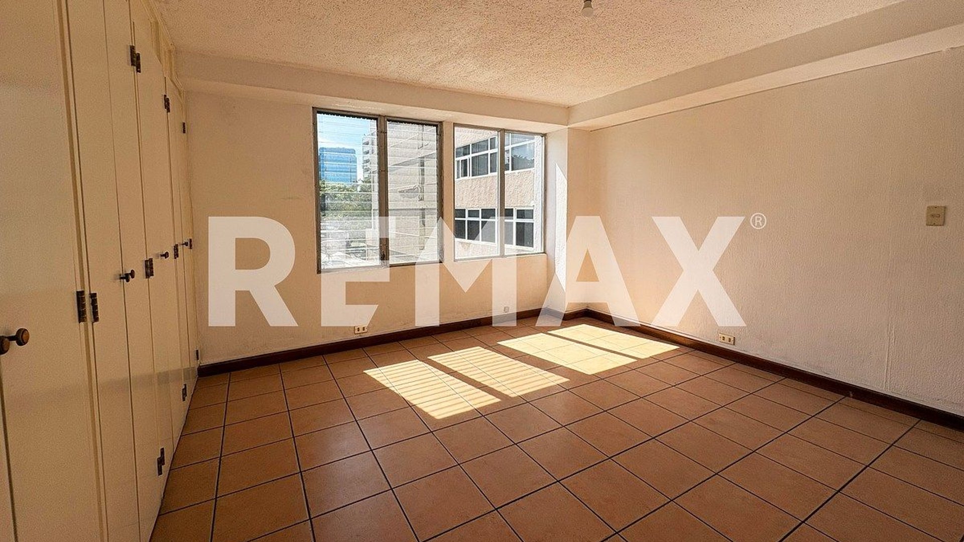 Apartamento Venta | Condominio Zona 10 - Miniatura 2