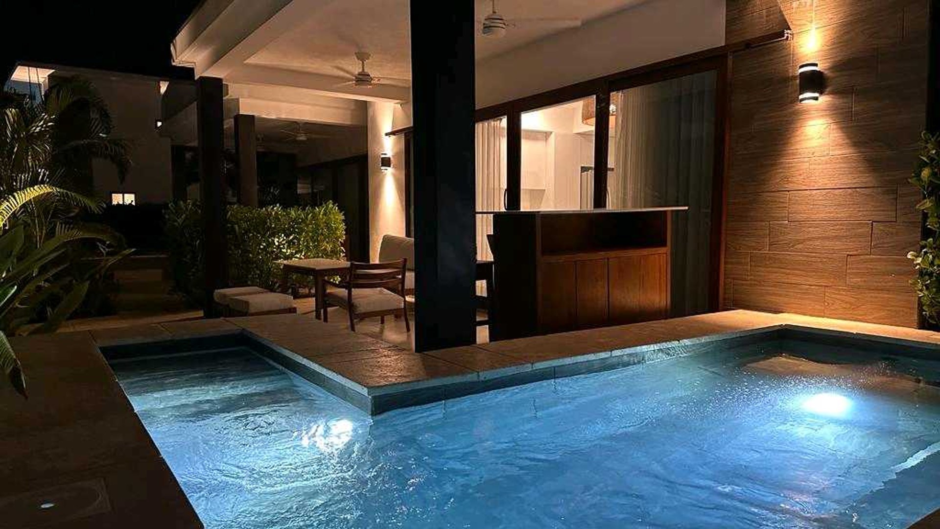 VILLA LA MAR CON JACUZZI EN VENTA - Miniatura 2