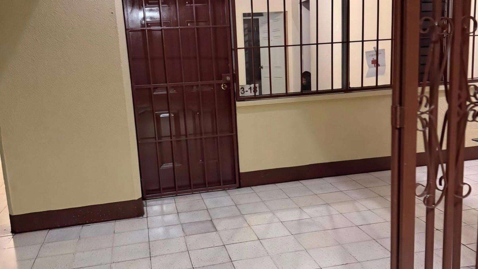 OFICINA EN ALQUILER  - Edificio El Centro, Zona 1 - Miniatura 7