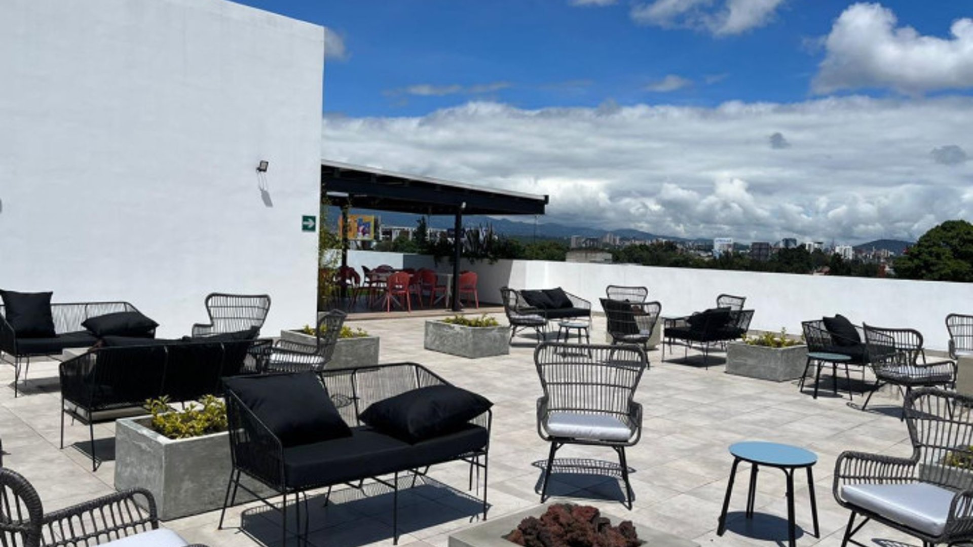 Venta de Apartamento en Torre Vertical, Zona 12 - Miniatura 3