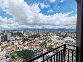 Apartamento en venta en zona 11 Mariscal Altaire - 2