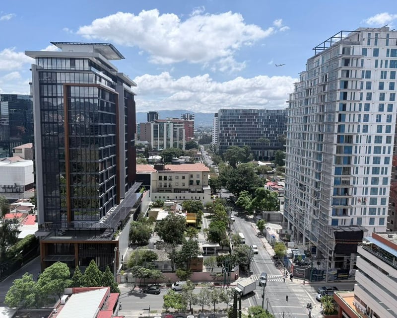 APARTAMENTO EN RENTA | SALVATORRE | ZONA 10