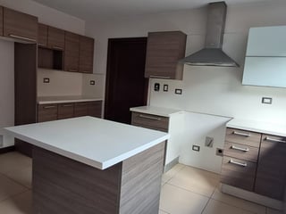 ZONA 16, LA LOMA DE LOS PINOS, HOUSE IN RENT - Image 2