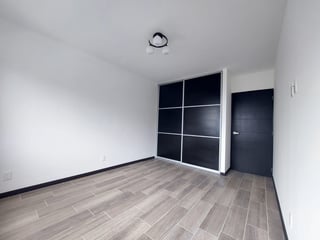 📍 APARTAMENTO EN RENTA – EDIFICIO SEGHERÍA | ZONA 14 - Image 10
