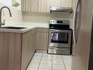 Apartamento amueblado en renta en Pacífica Plaza, zona 14 - 3