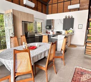 VENTA DE MODERNA CASA DE DESCANSO - LAGUNA DEL PINO